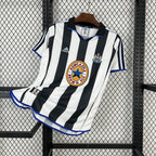 Newcastle United 1999-00 Home Retro Jersey